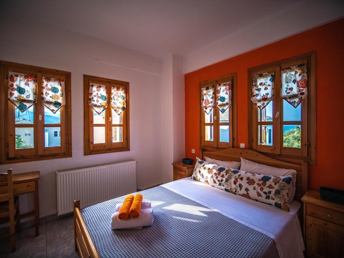 Orange House For Big Families In Damouchari - Delicious Houses Exterior foto