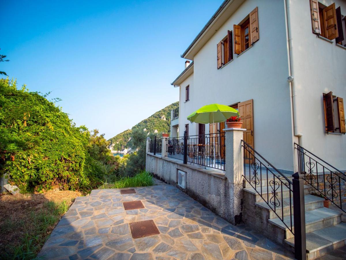 Orange House For Big Families In Damouchari - Delicious Houses Exterior foto