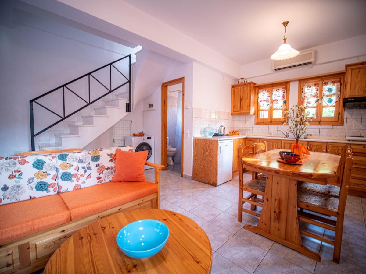 Orange House For Big Families In Damouchari - Delicious Houses Exterior foto