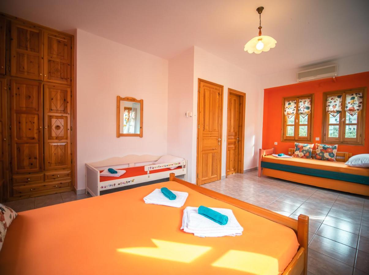 Orange House For Big Families In Damouchari - Delicious Houses Exterior foto