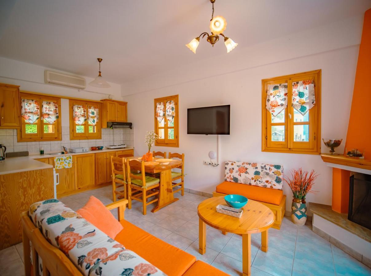 Orange House For Big Families In Damouchari - Delicious Houses Exterior foto